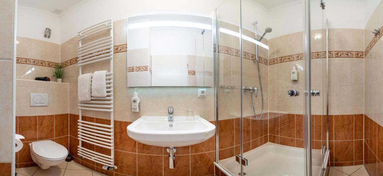 Hotel Zum Kuhhirten Bremen Buitenkant foto