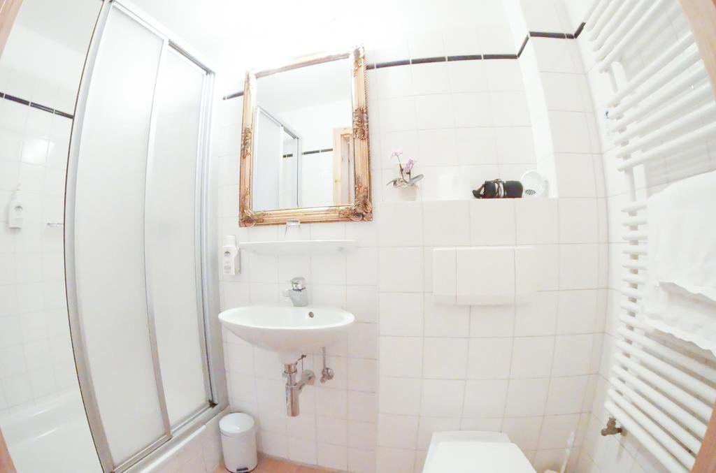 Hotel Zum Kuhhirten Bremen Buitenkant foto